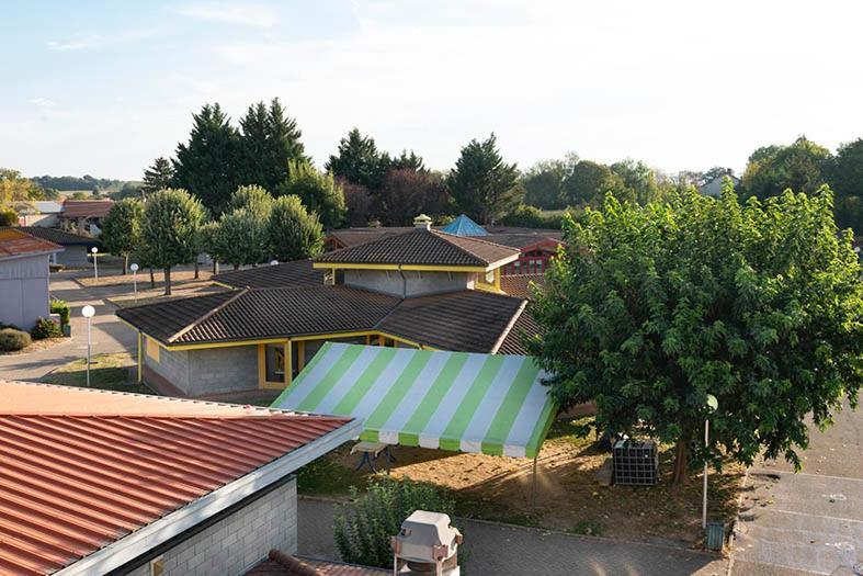 Domaine De Sainte-Croix Hotel Exterior foto